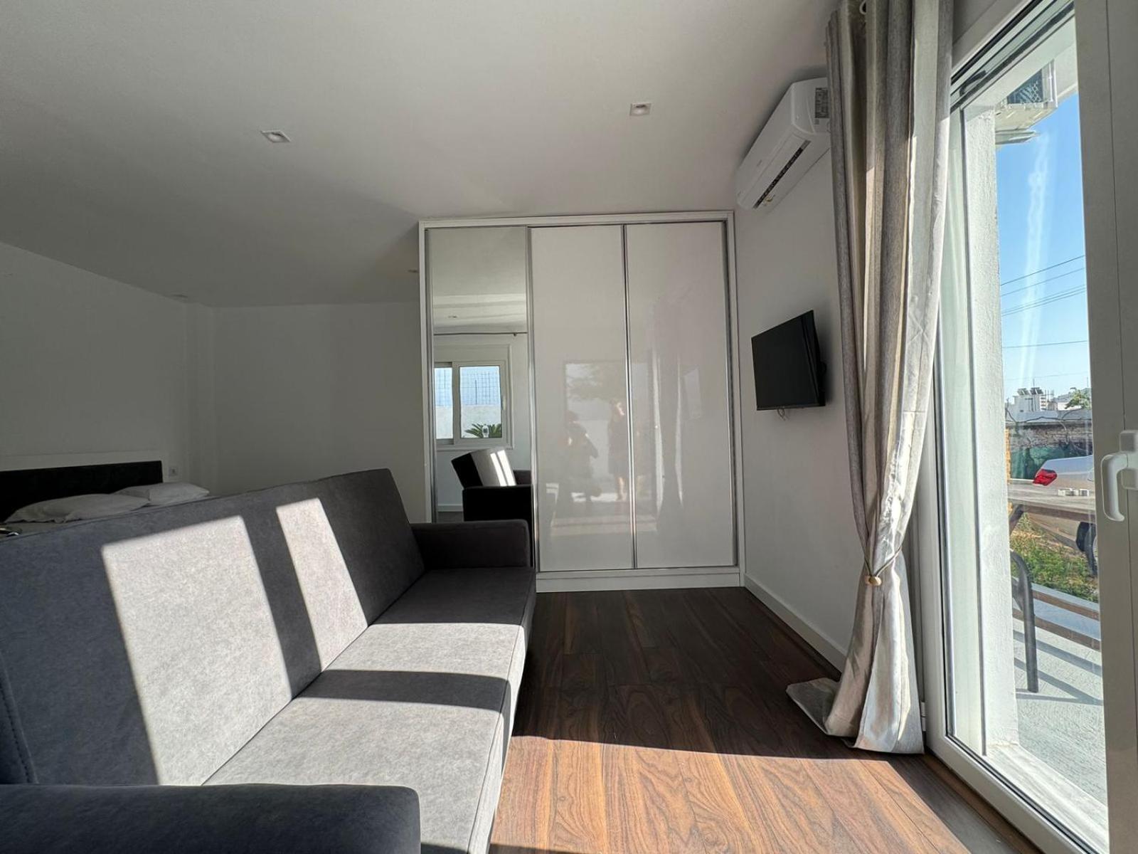 Sulozeqi Apartments Ксамил Екстериор снимка