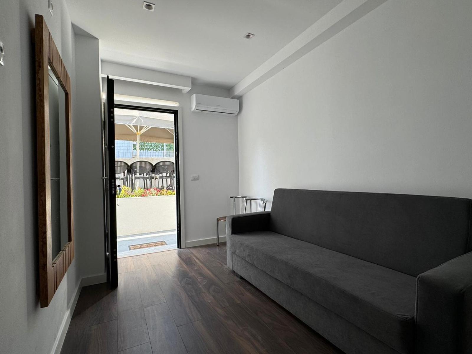 Sulozeqi Apartments Ксамил Екстериор снимка